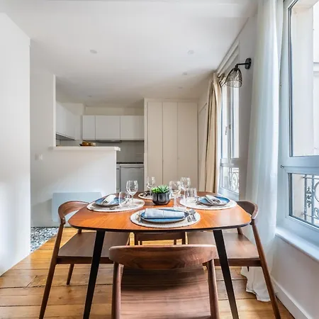 Appartamento Charming Flat, Center Of Parigi